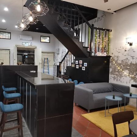 G Fortune Guest House+ George Town  Kültér fotó