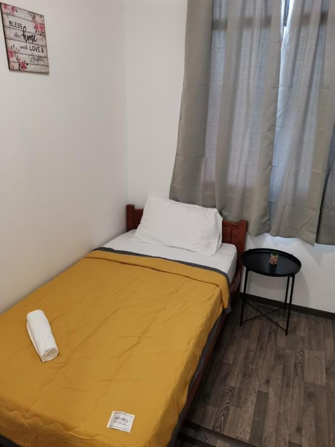 G Fortune Guest House+ George Town  Kültér fotó