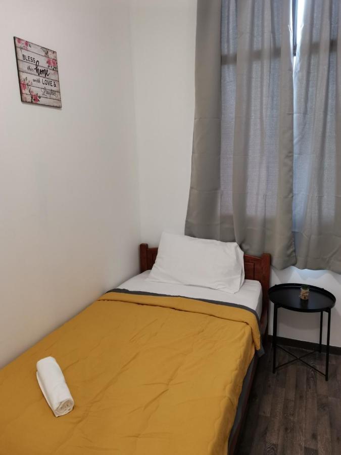G Fortune Guest House+ George Town  Kültér fotó