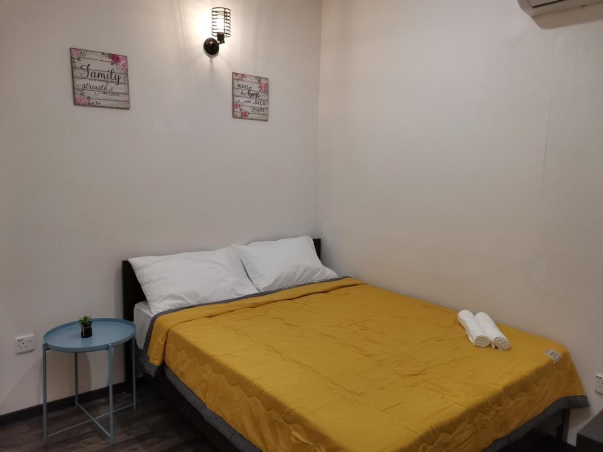 G Fortune Guest House+ George Town  Kültér fotó
