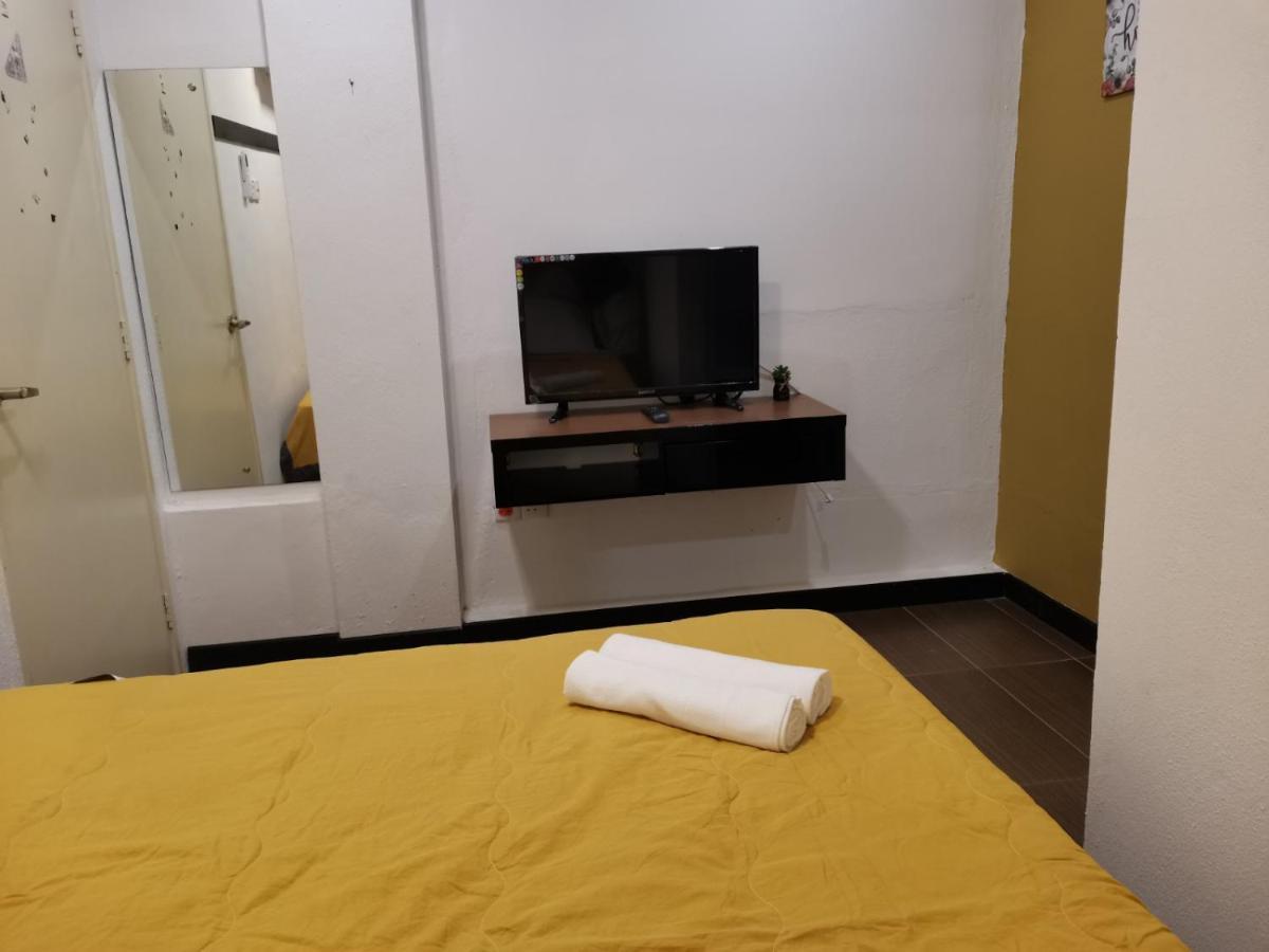 G Fortune Guest House+ George Town  Kültér fotó