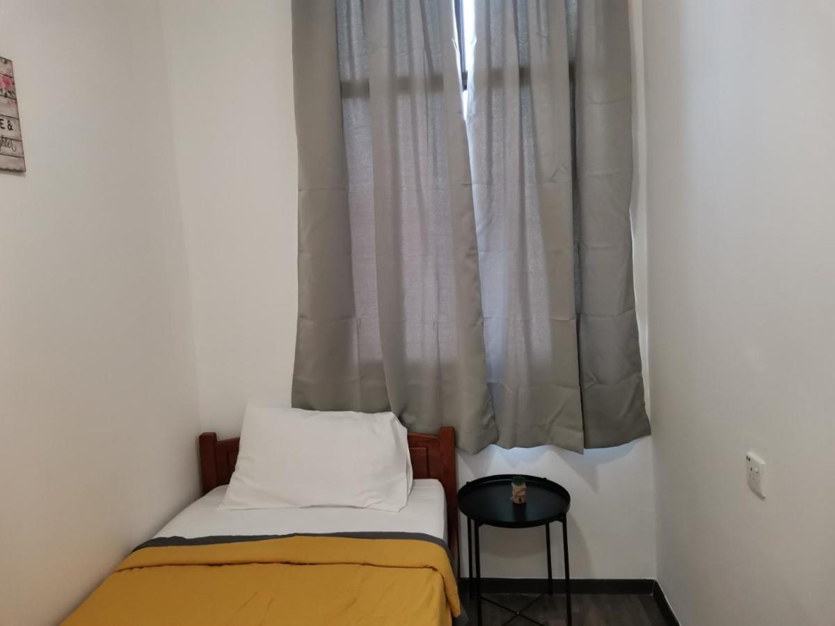 G Fortune Guest House+ George Town  Kültér fotó