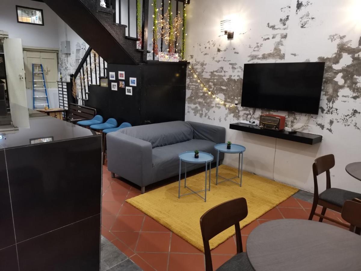 G Fortune Guest House+ George Town  Kültér fotó