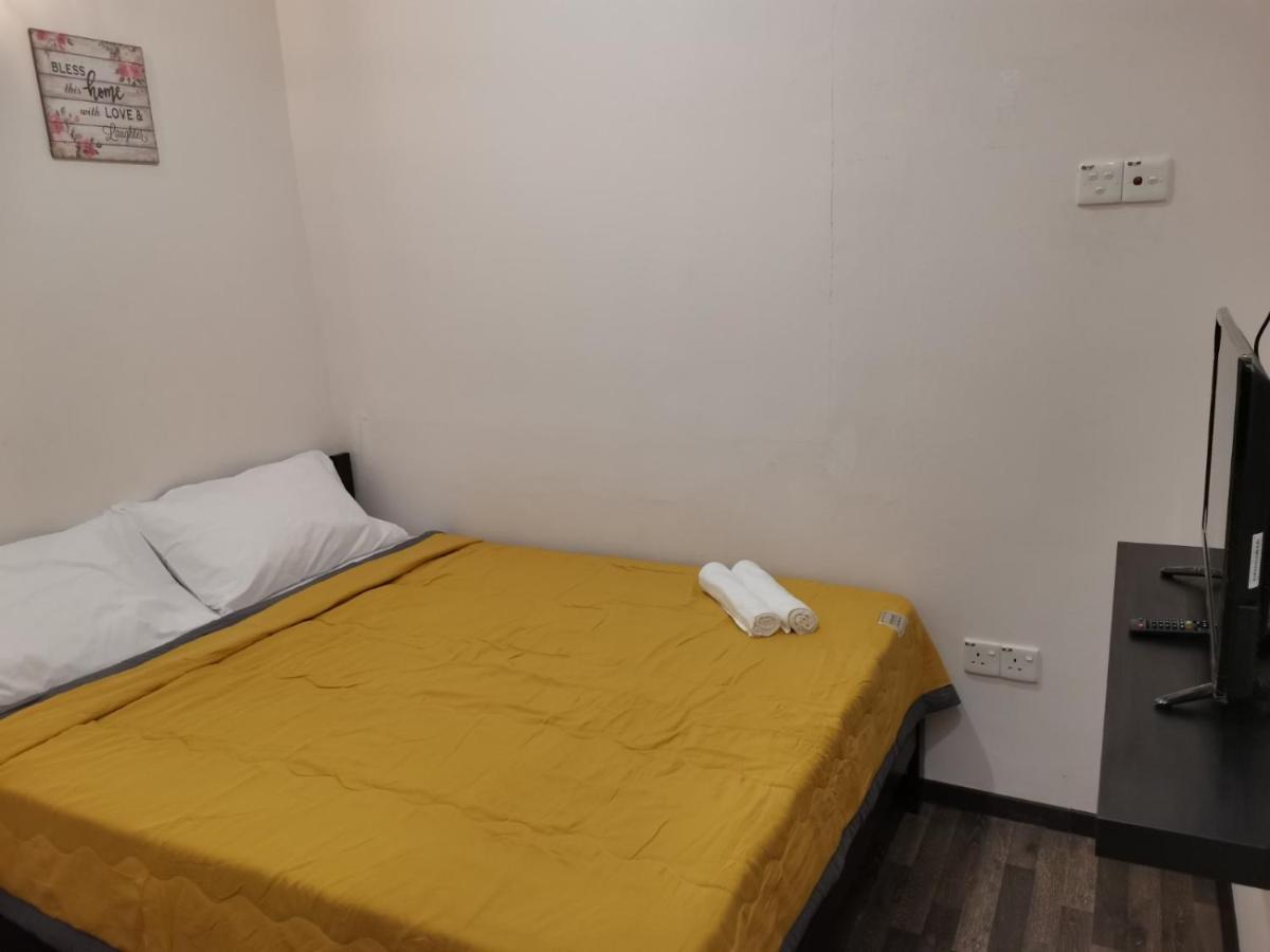 G Fortune Guest House+ George Town  Kültér fotó