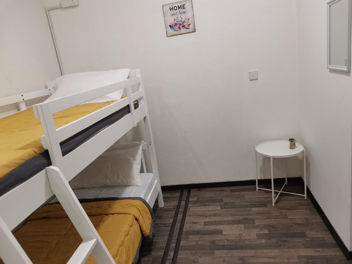 G Fortune Guest House+ George Town  Kültér fotó