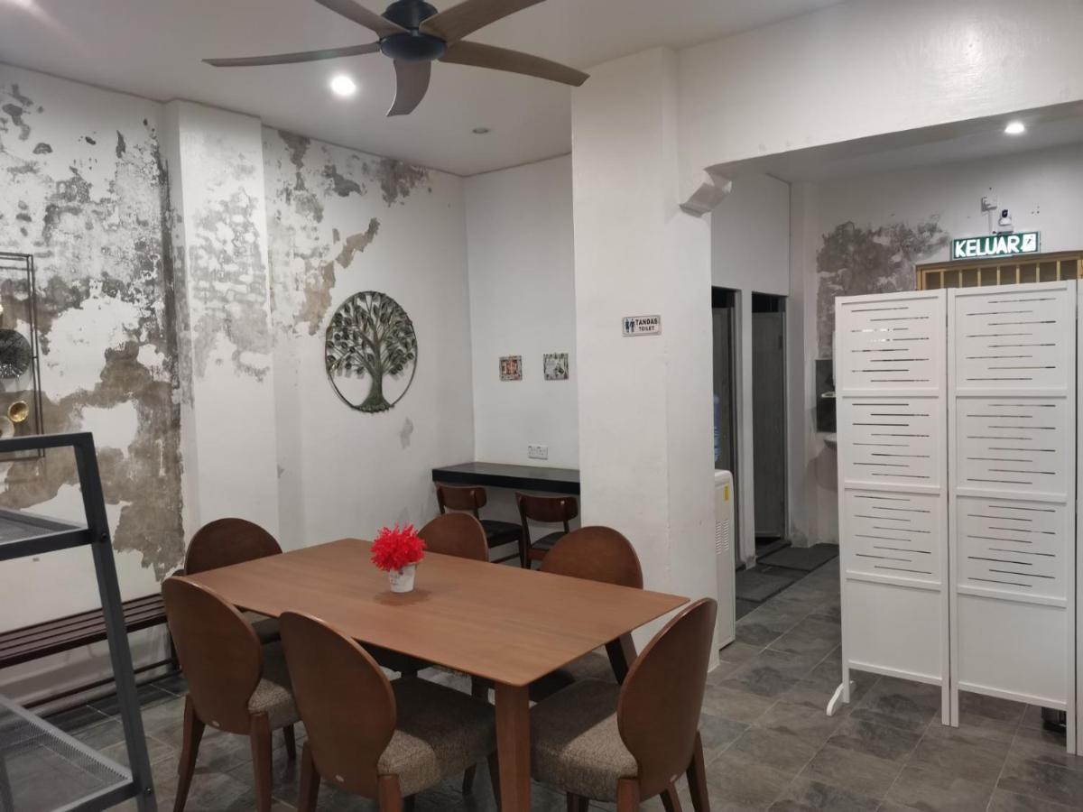 G Fortune Guest House+ George Town  Kültér fotó