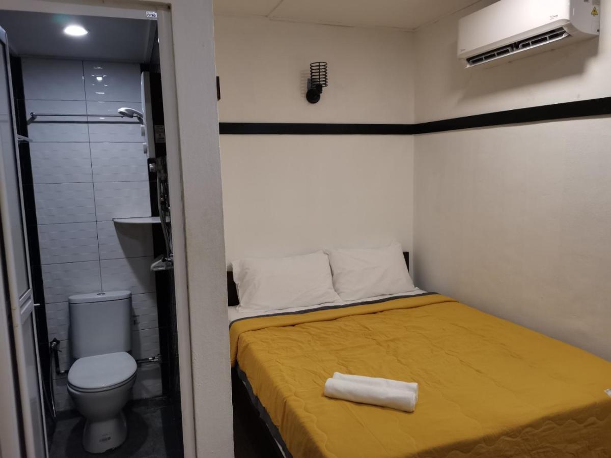 G Fortune Guest House+ George Town  Kültér fotó